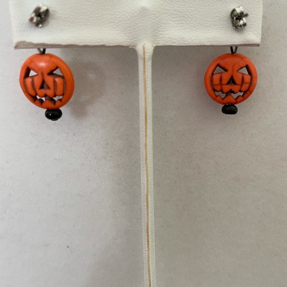 HAND CRAFTED Halloween Jack O’Lantern Orange Earrings Gunmetal Ear Posts - Picture 7 of 13